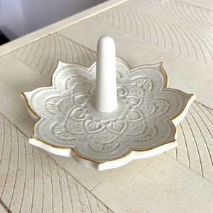 A white jewelry holder